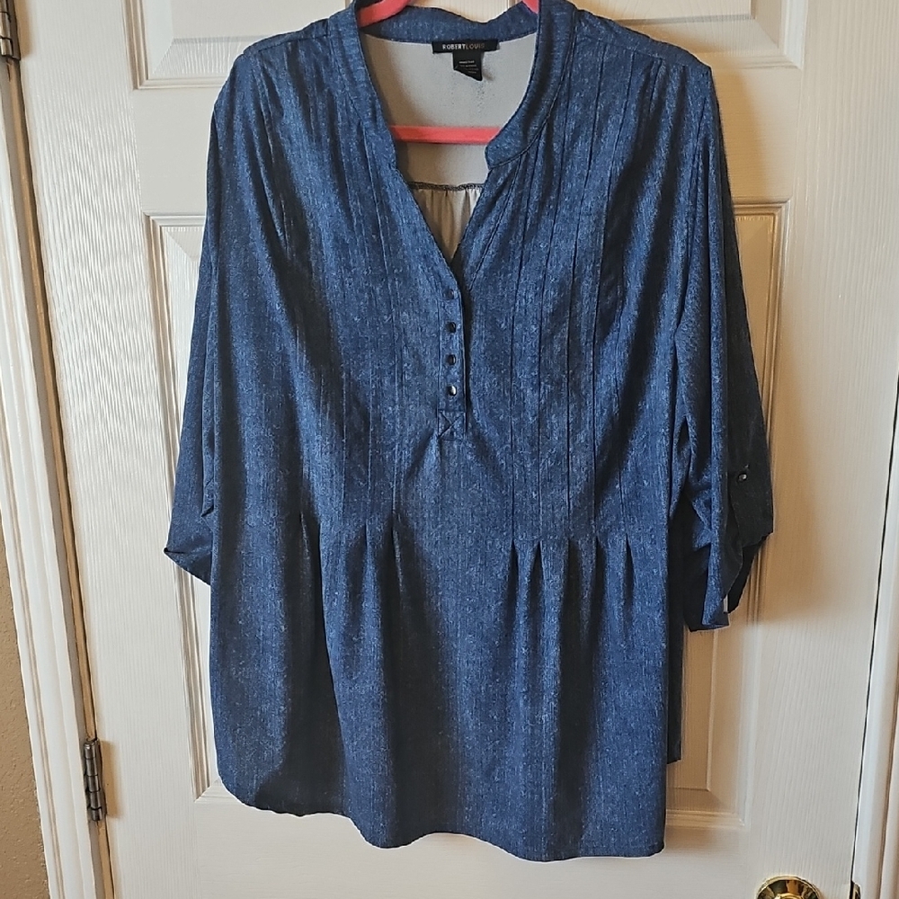 Pre-loved Robert Louis Navy Blue Blouse with Button Accents
